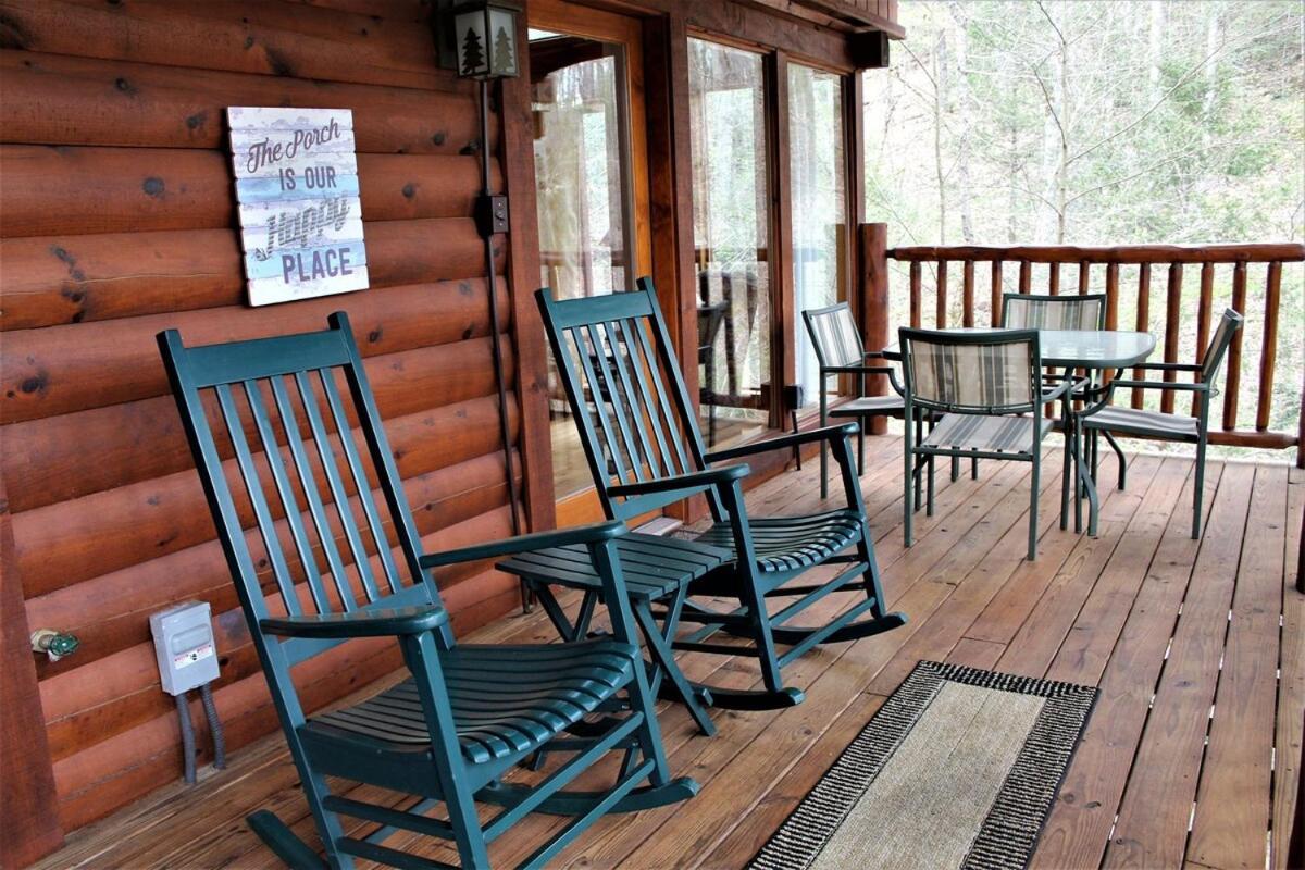גטלינבורג Mountain Joy -Private Treehouse Style Cabin That Sleeps 4-Free Tickets מראה חיצוני תמונה