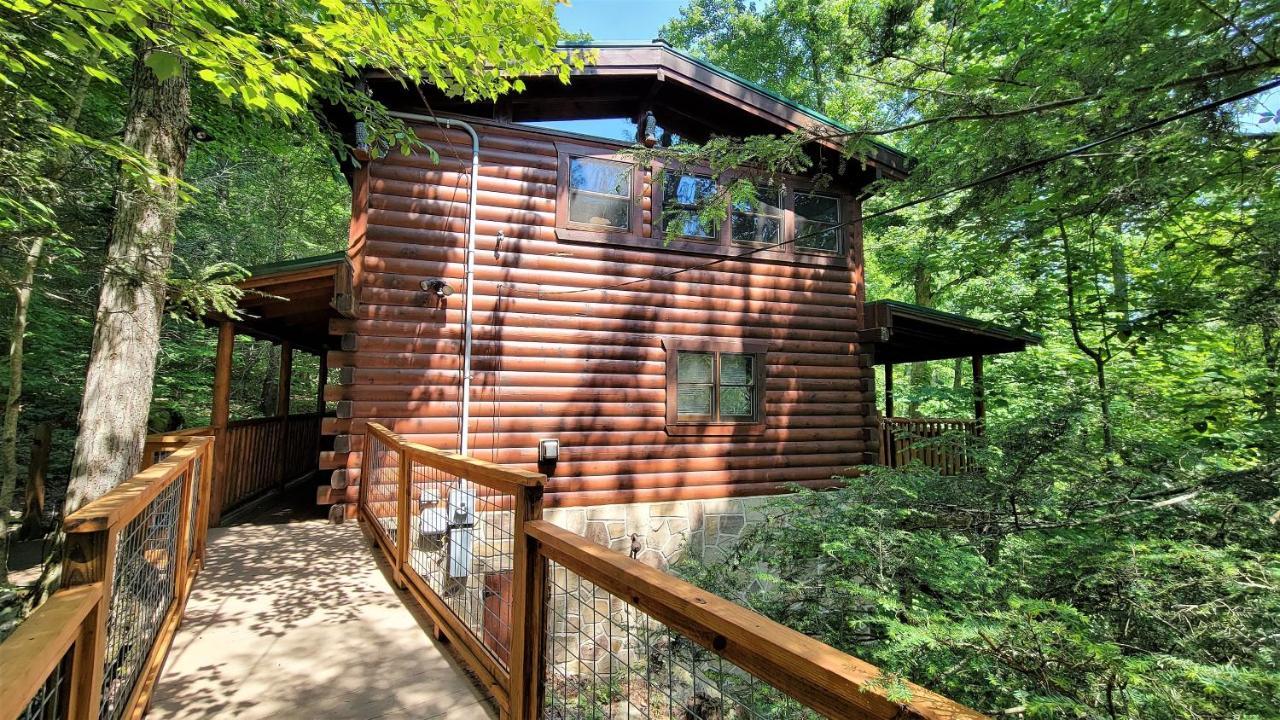 גטלינבורג Mountain Joy -Private Treehouse Style Cabin That Sleeps 4-Free Tickets מראה חיצוני תמונה