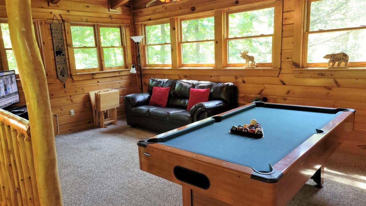 גטלינבורג Mountain Joy -Private Treehouse Style Cabin That Sleeps 4-Free Tickets מראה חיצוני תמונה