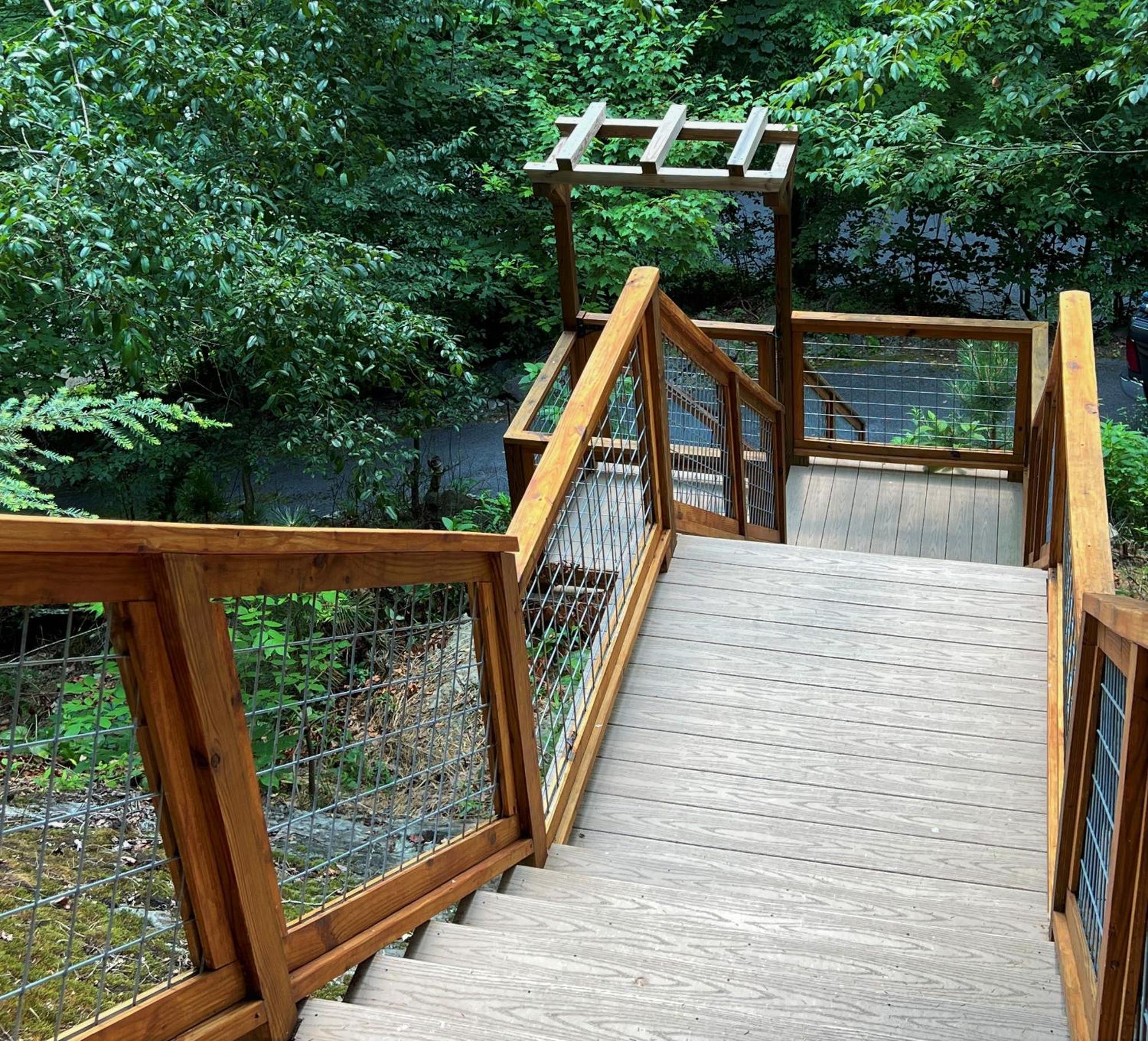 גטלינבורג Mountain Joy -Private Treehouse Style Cabin That Sleeps 4-Free Tickets מראה חיצוני תמונה